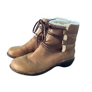 UGG Australia Leather Ankle Boots Shearling Sheepskin Brown Size 8 Caspia 1932